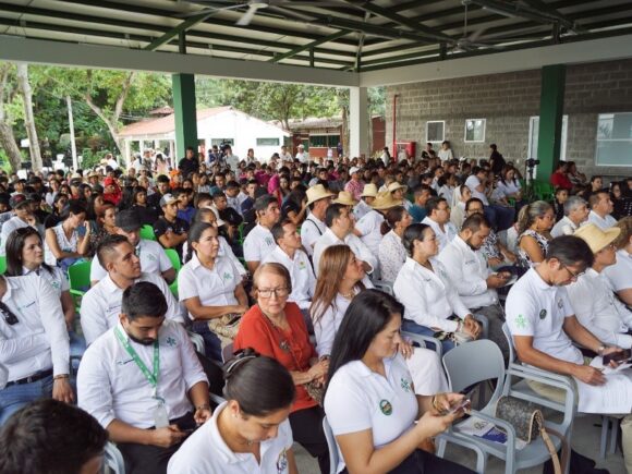 Inseragro fortalece el desarrollo rural en ExpoSENA La Angostura 2025